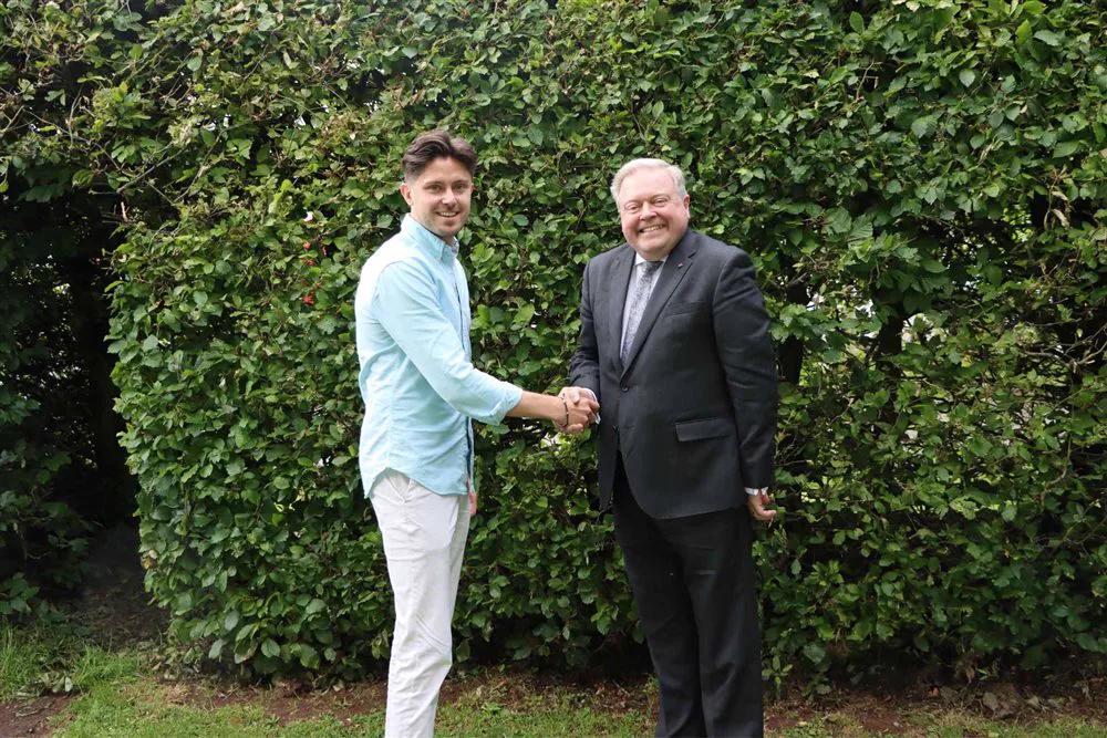Simon Crowther meeting Martin Traynor OBE